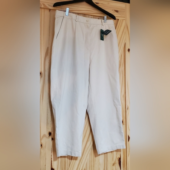 L. L. Bean Size 16 Reg Original Fit Wrinkle Free Cotton Cropped Pants - Picture 2 of 13